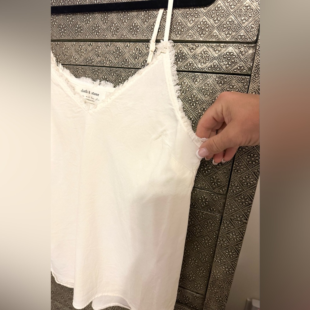 ANTHROPOLOGY Cloth & STONE for Rough Edged Cami Top - Picture 3 of 4